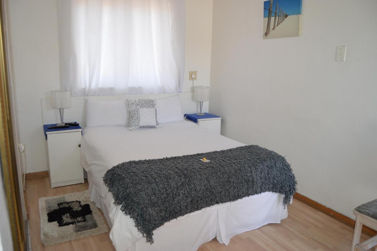 Villelodge Accommodation Lüderitz Zewnętrze zdjęcie