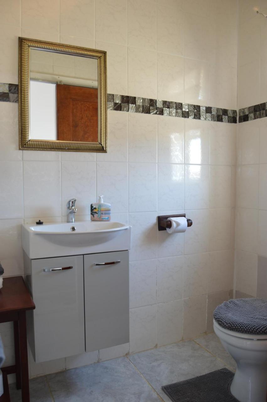 Villelodge Accommodation Lüderitz Zewnętrze zdjęcie
